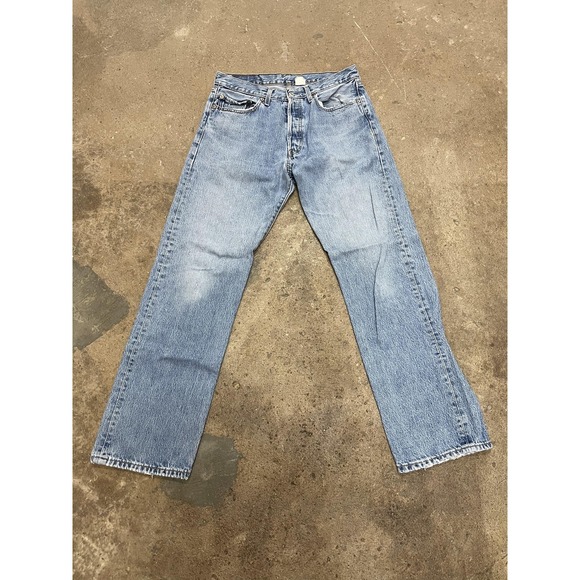 Levis 501 Jeans Mens 33x32 Light Wash Blue Denim Button Fly Straight Leg
